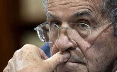 Romano Prodi benedice i dissidenti anti Schlein e sotterra il campo largo