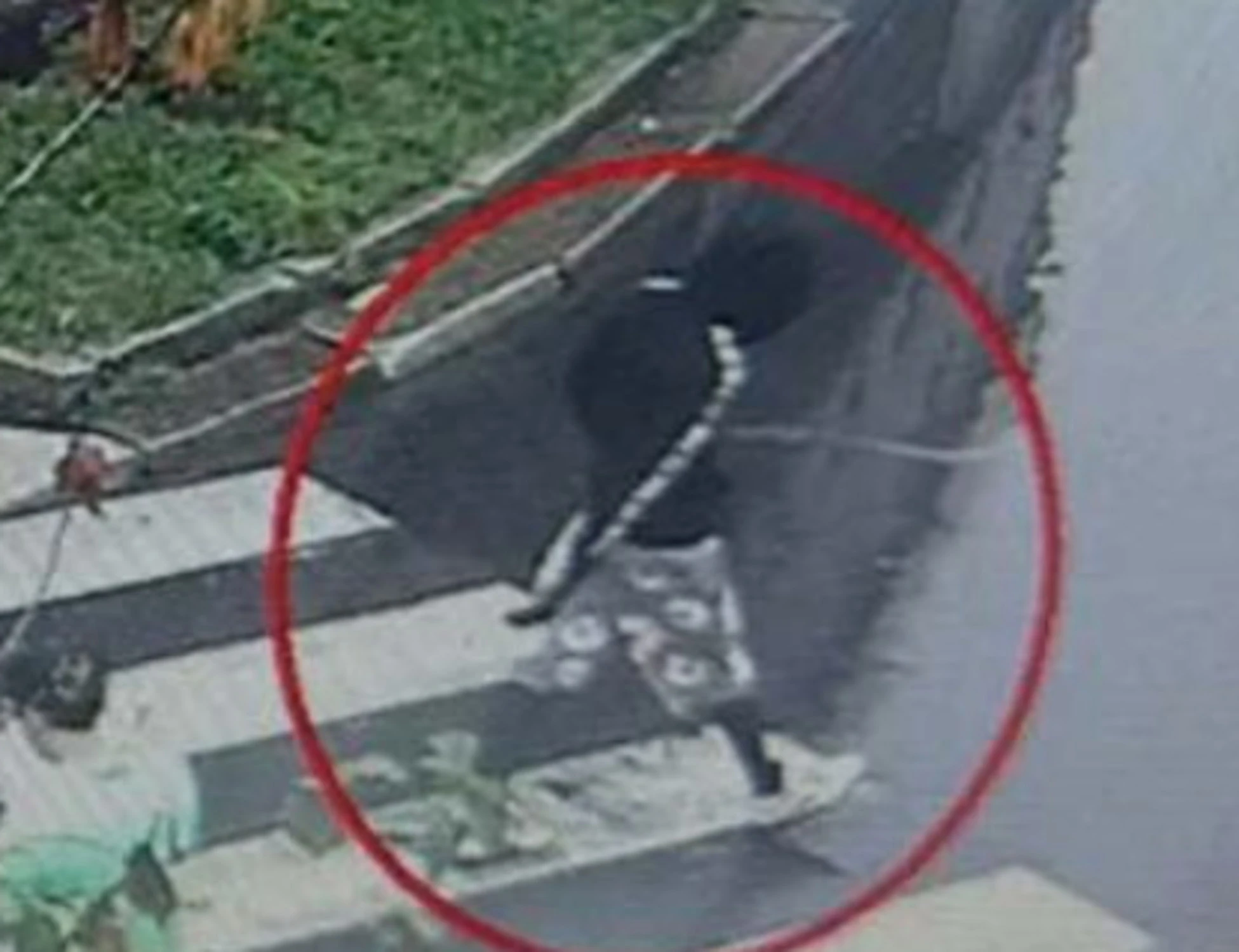 Milano, picchiava donne a caso per strada: arrestato il "calciatore" senegalese