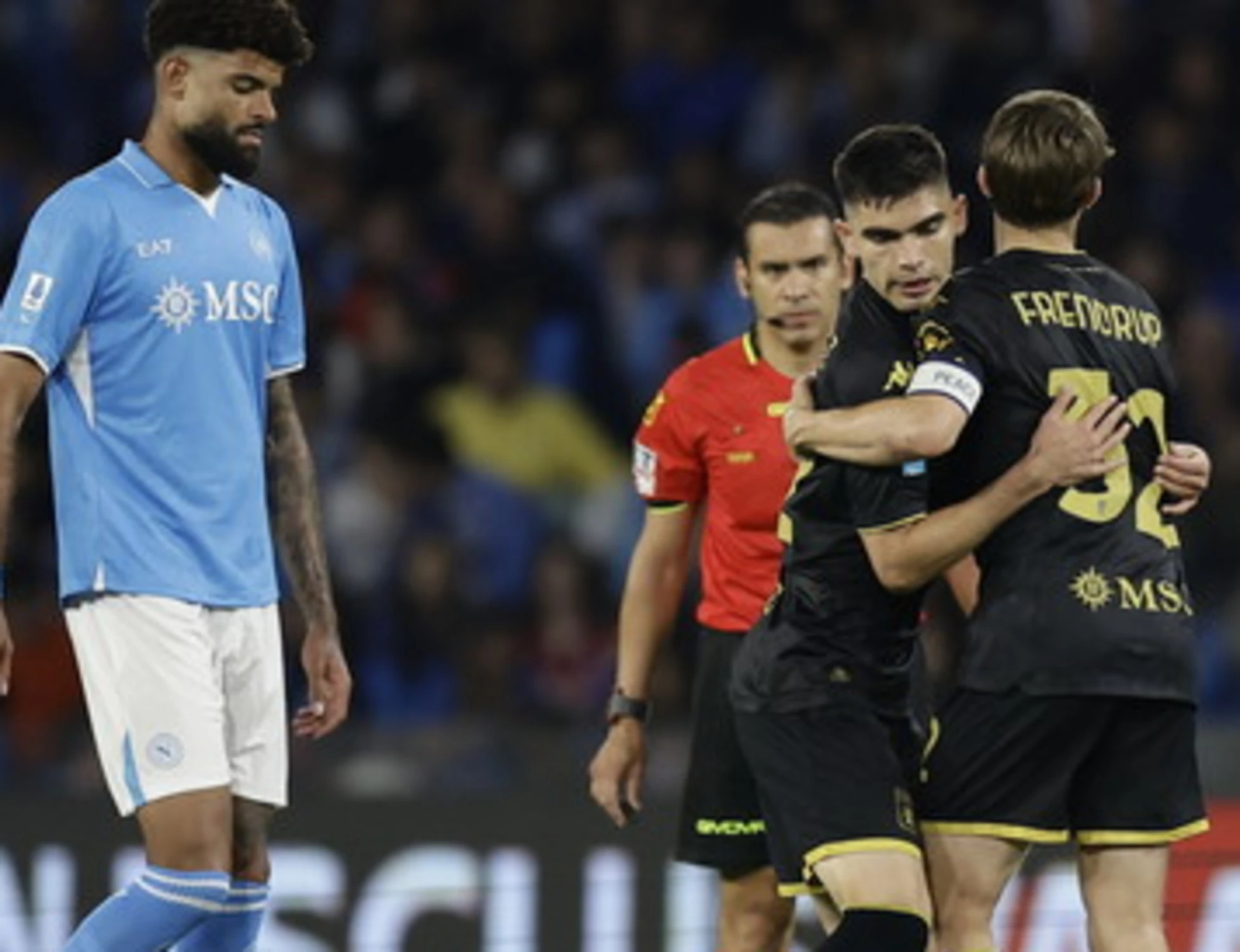 Serie A, il Napoli frena in casa con il Genoa: l'Inter torna a -1