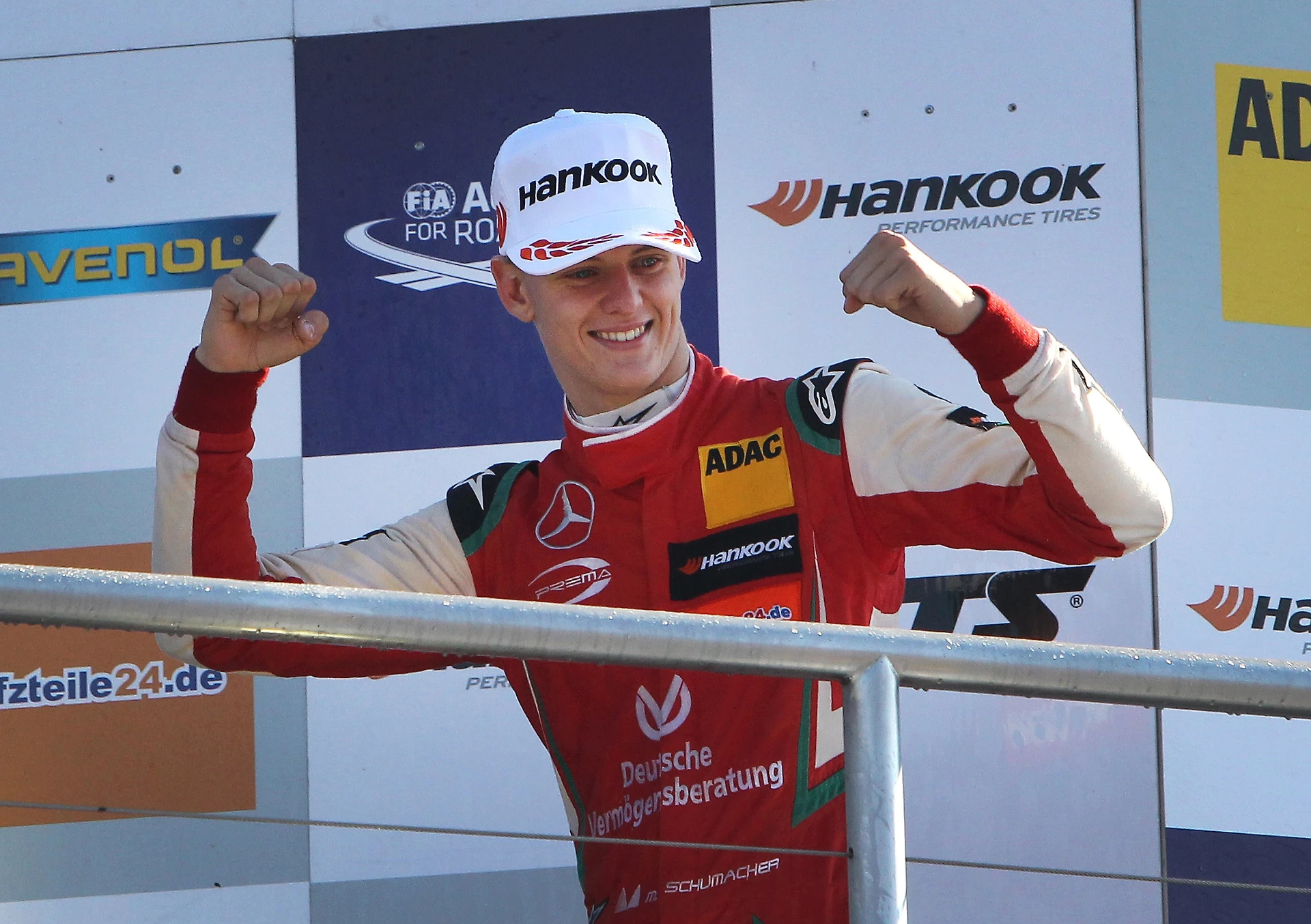 Mick Schumacher, la frase toccante su papà Michael e quelle voci sul futuro in Ferrari