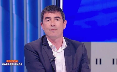 Fratoianni contro Decaro: "Libero da cosa?"
