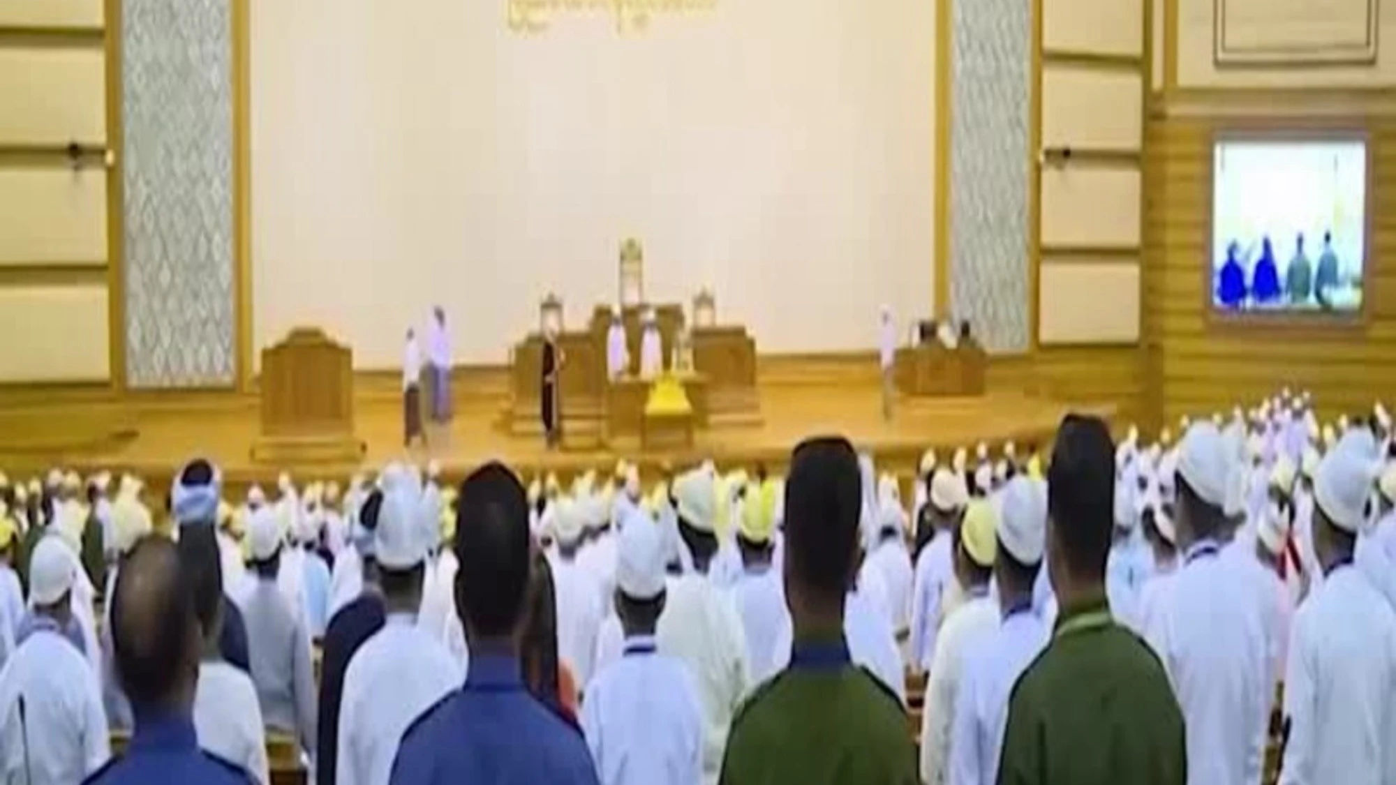 Myanmar, leader del golpe 2021 si insedia come presidente