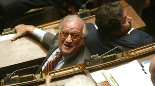 Alfredo Biondi, è morto l'ex ministro della Giustizia di Berlusconi. Forza Italia: "Colonna liberale contro la rivoluzione dei giustizialisti"