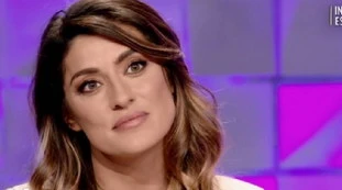 Elisa Isoardi, "lei no": su di lei cala la scure di Milly Carlucci. Una decisione pesantissima, rottura definitiva con la Rai?