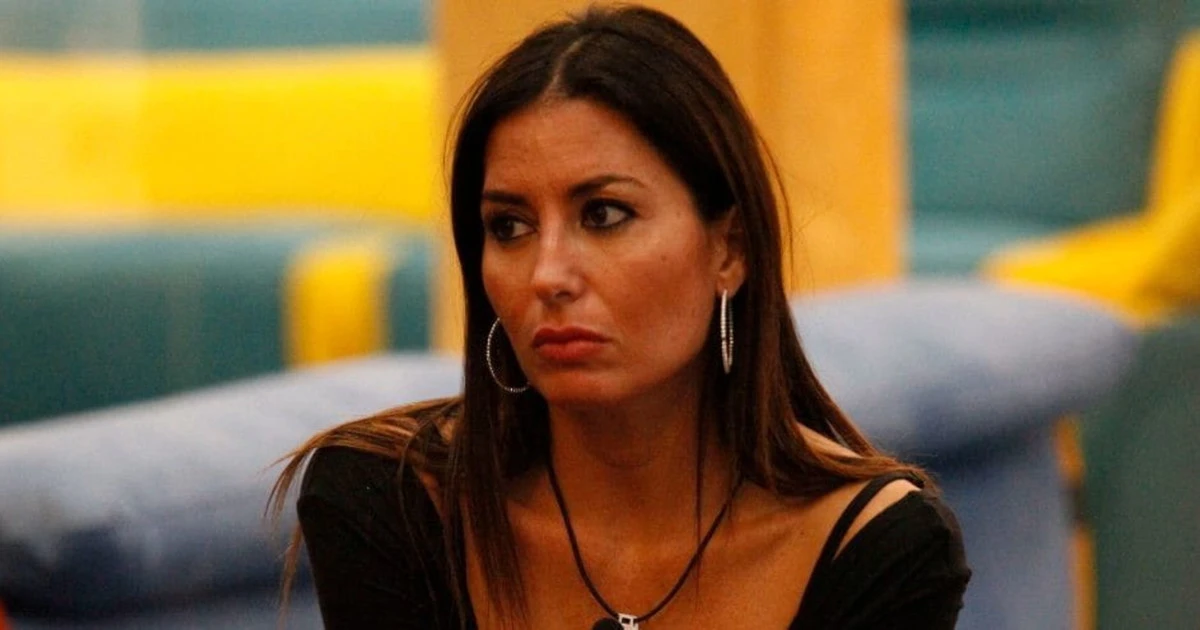 Grande Fratello Vip, Elisabetta Gregoraci umiliata da Dayane Mello: "Ma si sono accorti che non c'è?"