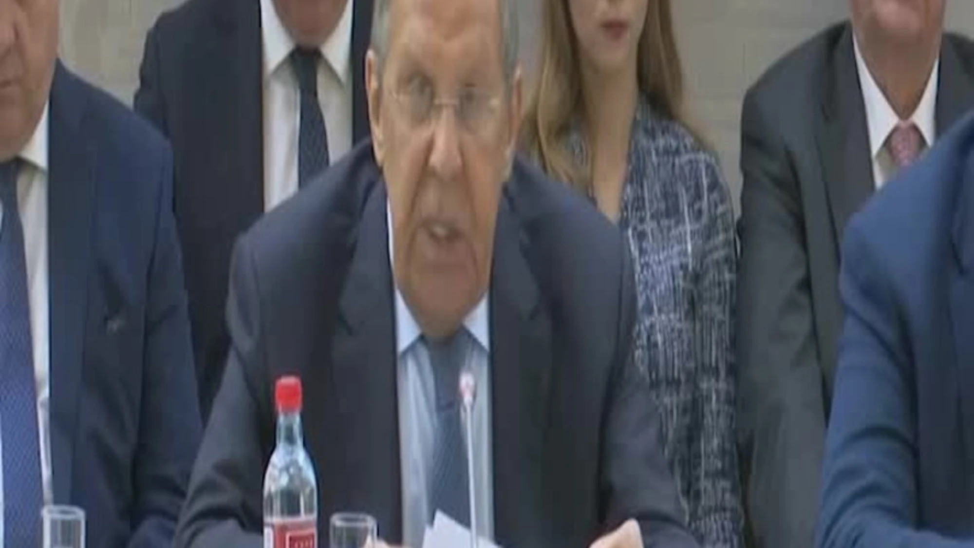 Ucraina, Lavrov: "Invio di forze di pace occidentali sarebbe occupazione"