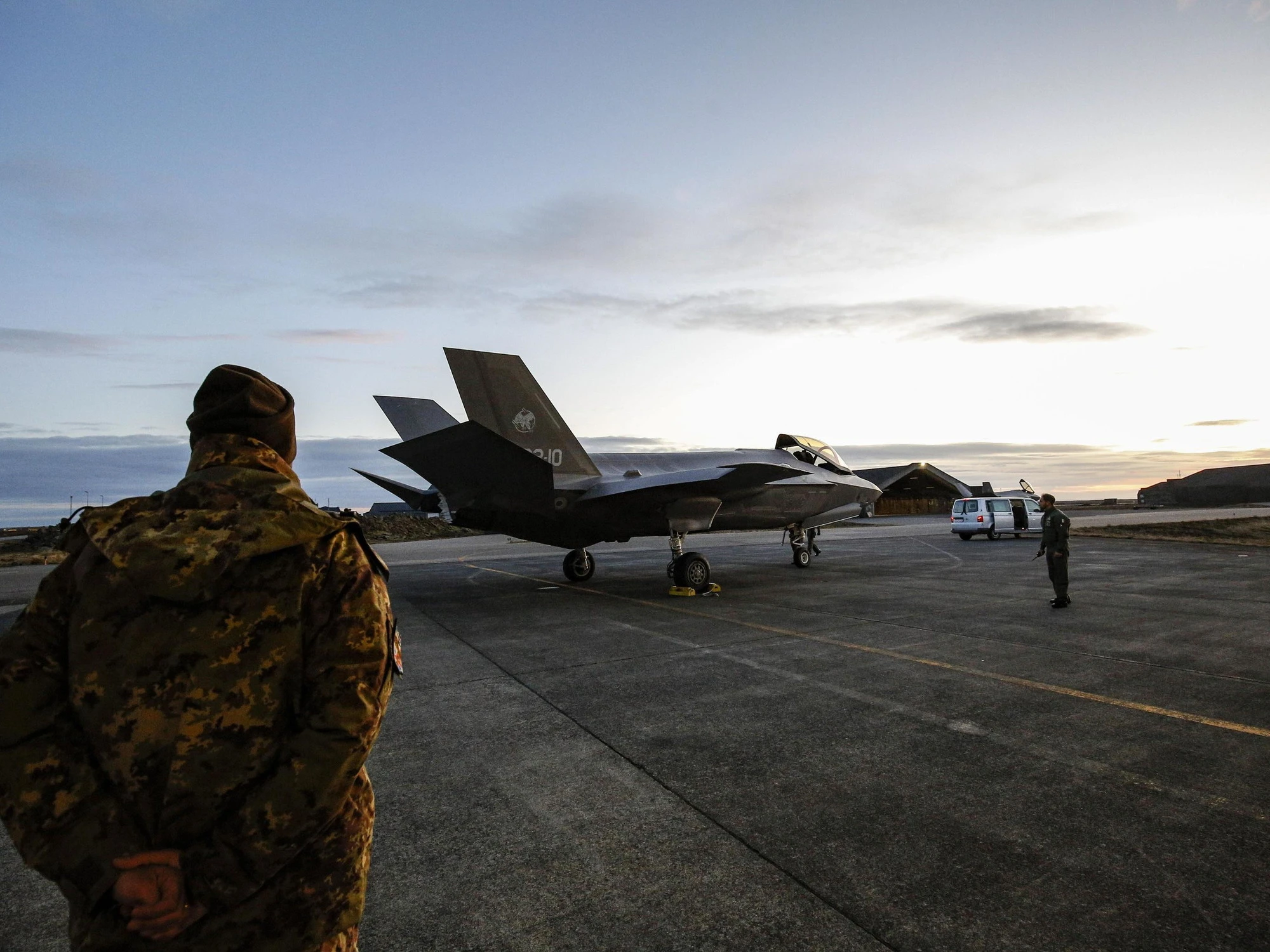 Polonia, 5 aerei in volo a mezzanotte: ecco lo scudo che ha distrutto i russi