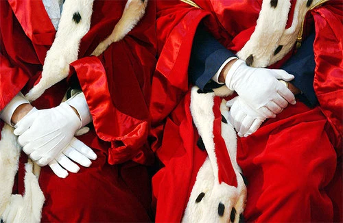 Ecco chi sono i cinque giudiciche decideranno su Berlusconi