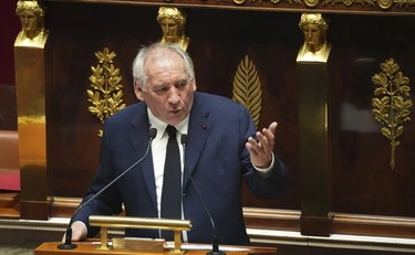 https://media.liberoquotidiano.it/0roOeZRmI3EoteqJ505X-gdgaHZHBA2Iw41s8DN9vVI/width:800/quality:90/aW1hZ2VzLzIwMjUvMDkvMDgvMTQyMTIxNzA5LTJjOGJkNDg3LWE0OTEtNDQzNC1iNzk0LWVkMGZkZTM2OTdkOC5qcGc.webp