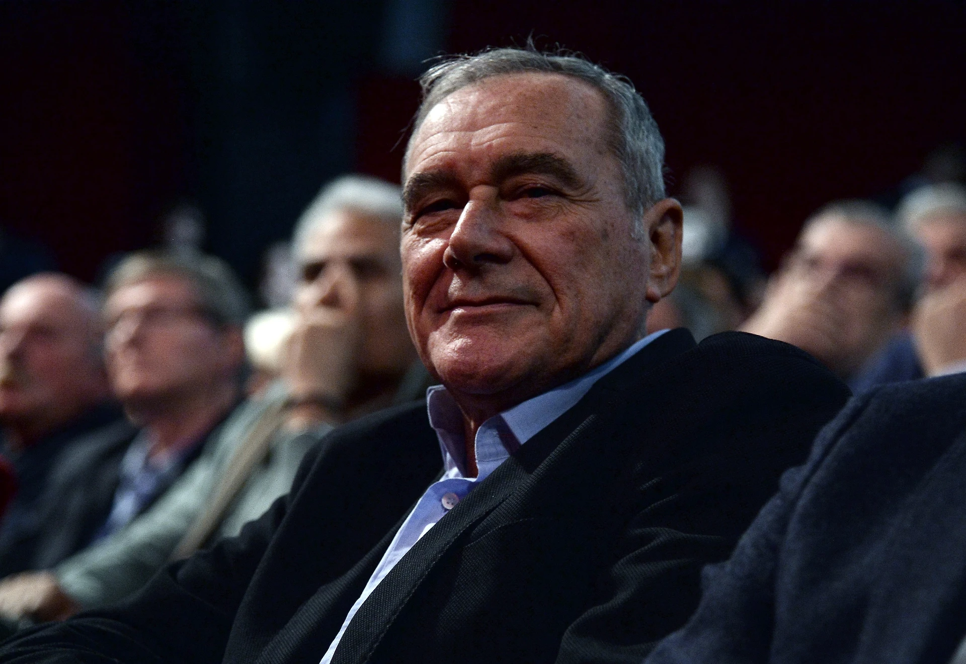 Pietro Grasso mendica una poltrona: "Per il governo M5s-Pd ci sono pure io"