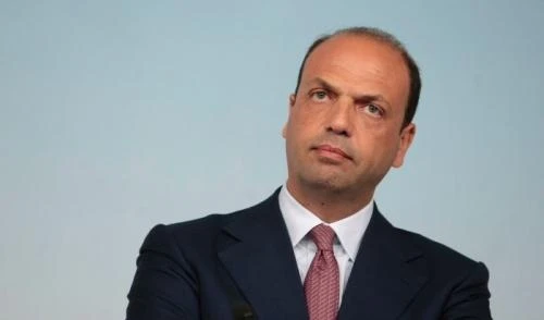 Angelino Alfano vicepremier e ministro dell\'Interno 