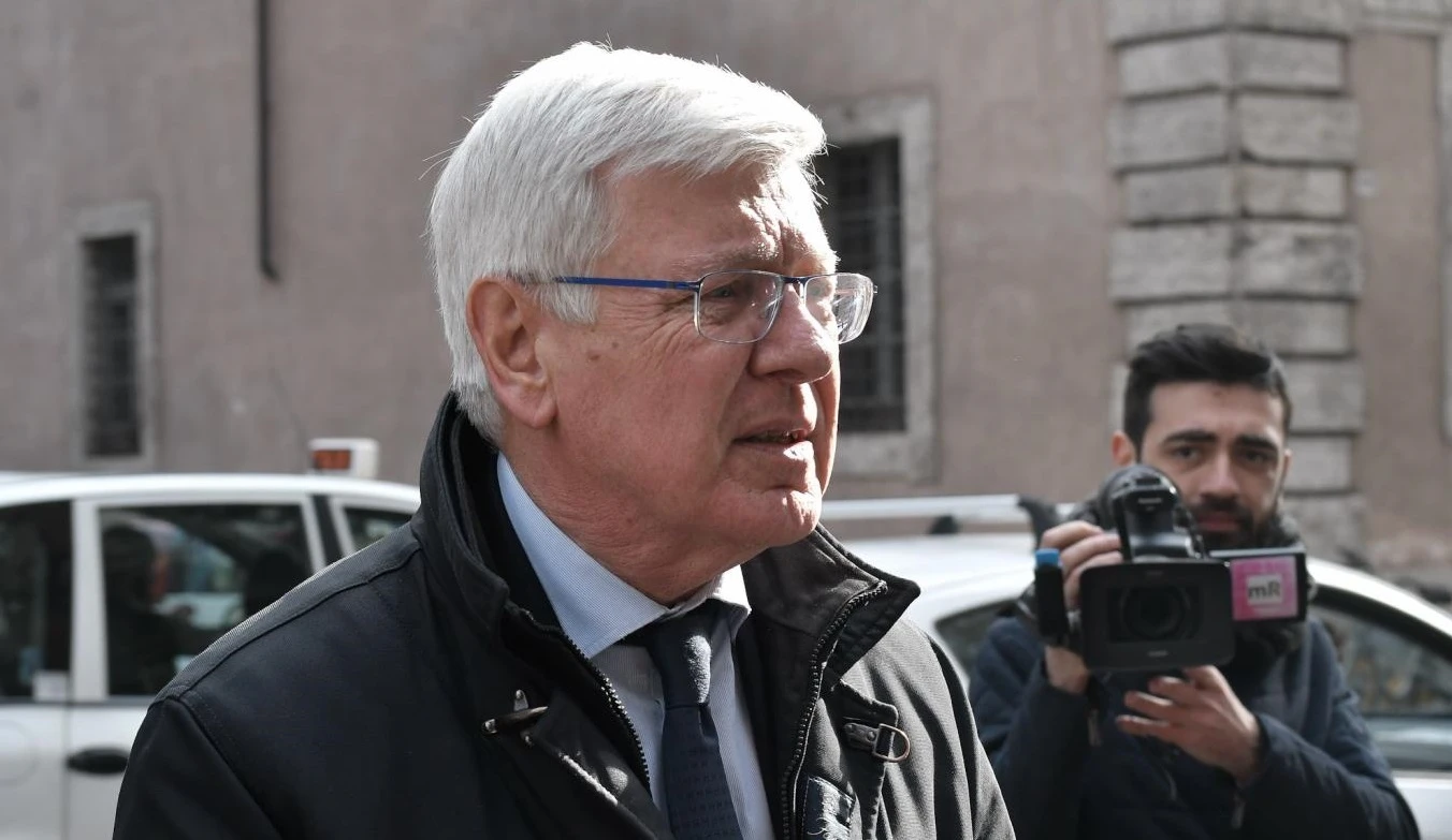 Paolo Romani: "Il programma di Calenda è largamente condivisibile. Forza Italia non insegua la Lega"