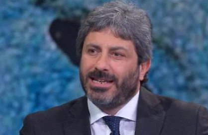 Roberto Fico, Filippo Facci: "Deve a Matteo Salvini la sua poltrona ma continua ad attaccarlo"