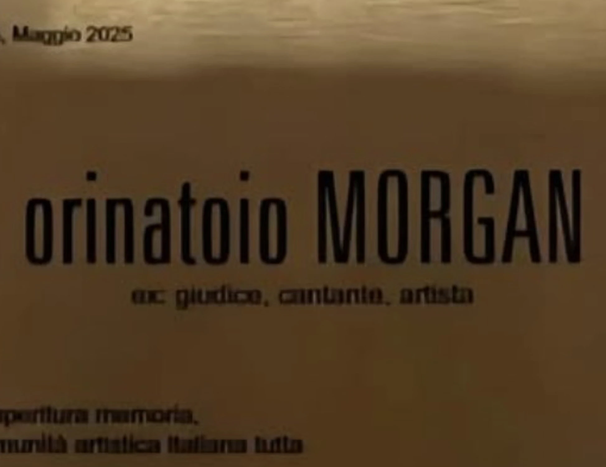Morgan, al Mi Ami Festival spunta la targa "Orinatoio Morgan": "Schifo, umiliazione"