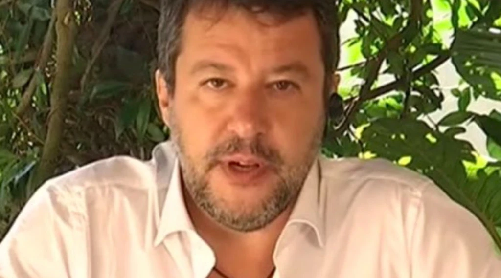 Matteo Salvini a Mattino 5: "Dall'Azzolina a Renzi, un governo di scarsa utilità per gli italiani"