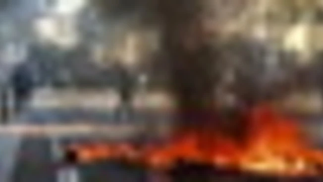Francia, torna la protesta dei Gilet gialli: scontri a Parigi, Marsiglia e Lione