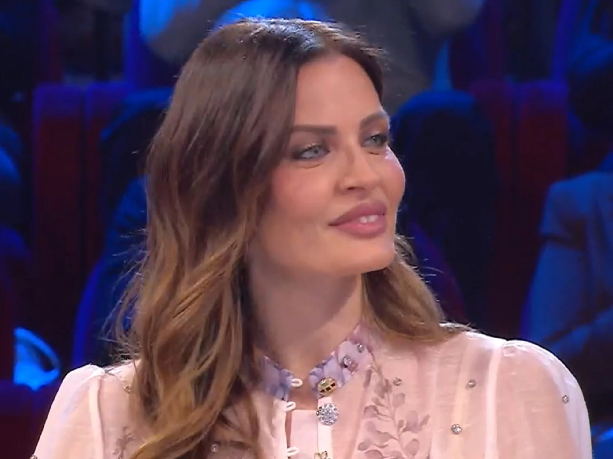 Affari Tuoi, delirio per Ludovica. E quando entra il marito... finisce male