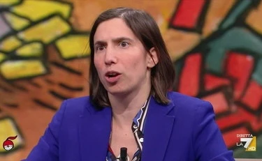 Elly Schlein attacca Meloni sui raid di Trump in Iran: smentita due ore dopo