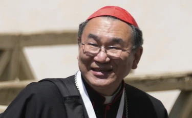 Conclave, il cardinale Kikuchi: "Forse un peso lo hanno i soldi"