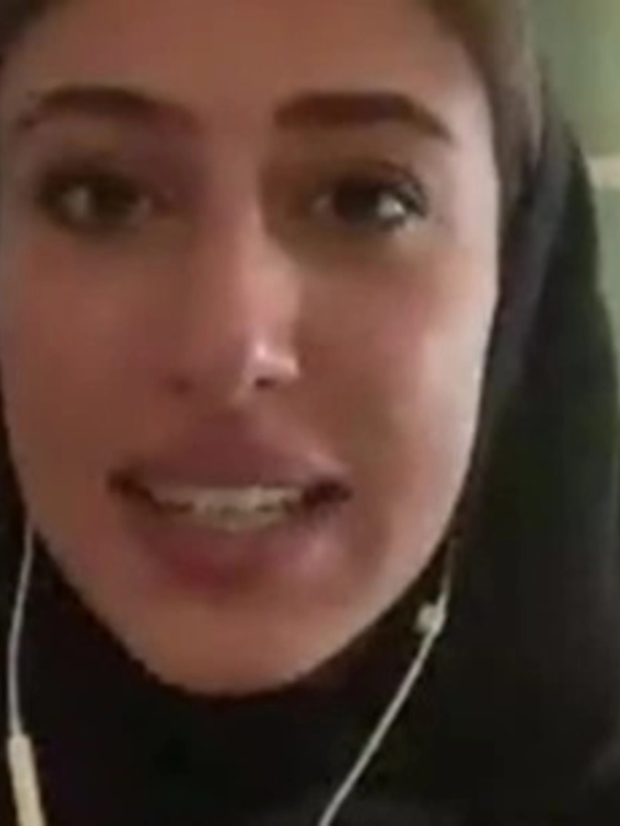 Iran, "per quello servono le bombe Usa". Cosa sa Cecilia Sala