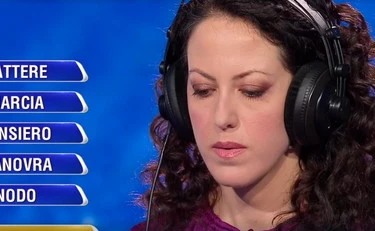 L'Eredità, bufera su Eleonora e Fiamma: "Arrivano per cul*** alla Ghigliotina, ma poi..."