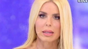 Loredana Lecciso, una bomba su Alfonso Signorini: "Mi ha cercato. Ma poi...", capito?