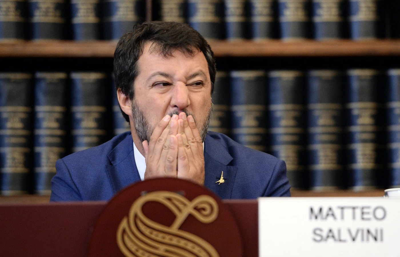 Matteo Salvini "venduto da Conte". Lega, un drammatico sospetto su premier e servizi segreti