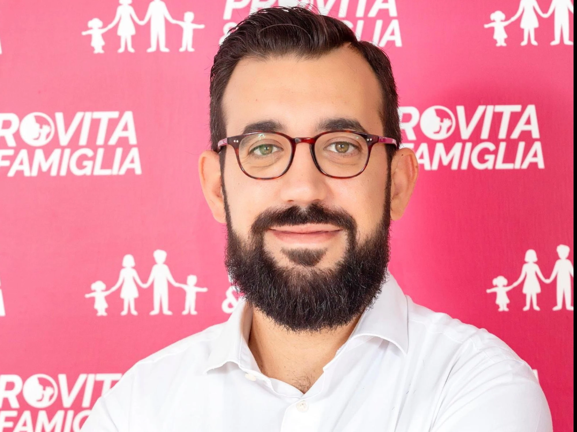 Intervista a Jacopo Coghe, portavoce dell'Associazione Pro Vita & Famiglia: "I figli non sono dello Stato, ma delle famiglie"