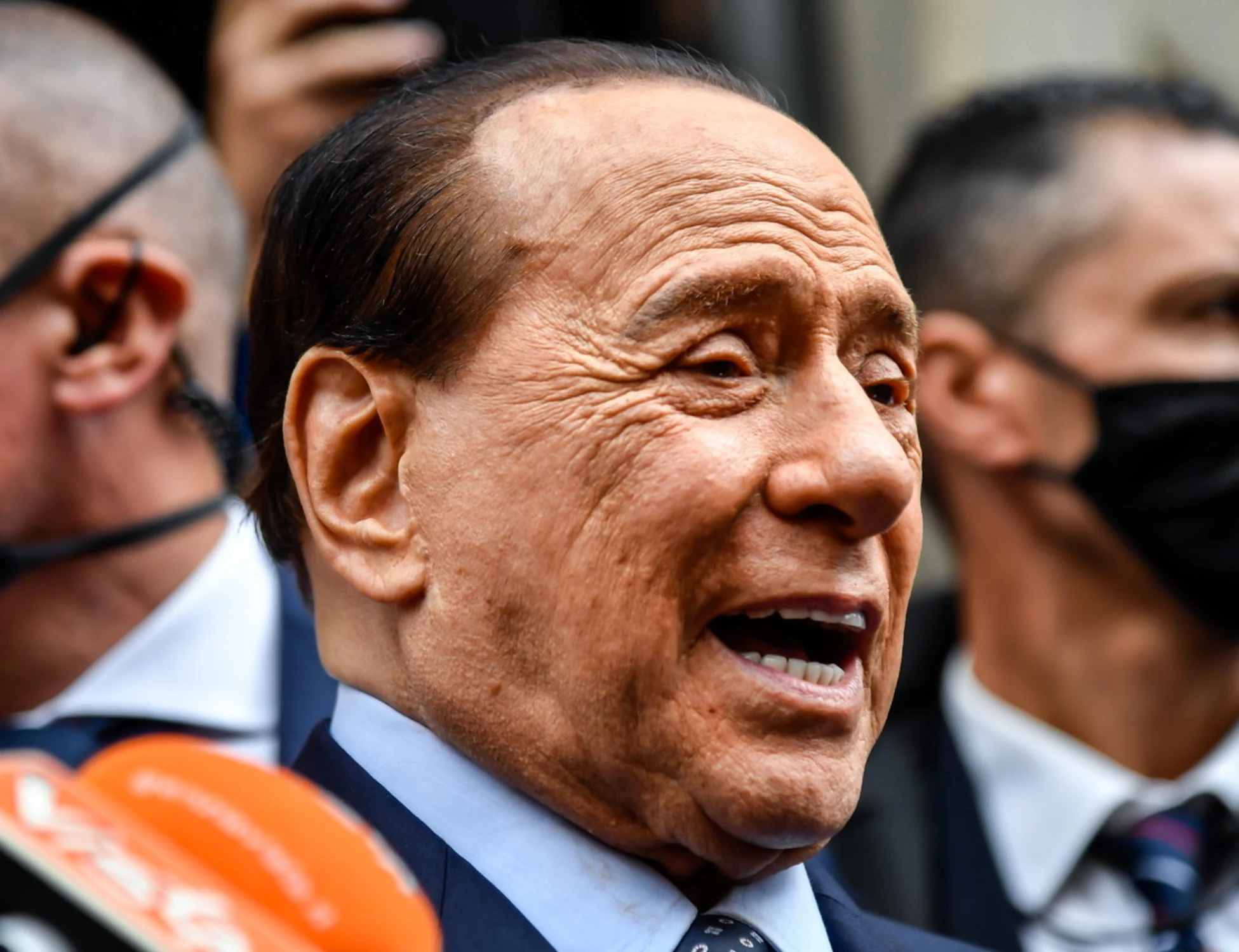 Silvio Berlusconi, Giorgia Meloni: "Anche nel suo ricordo". Salvini: "Ci manchi"