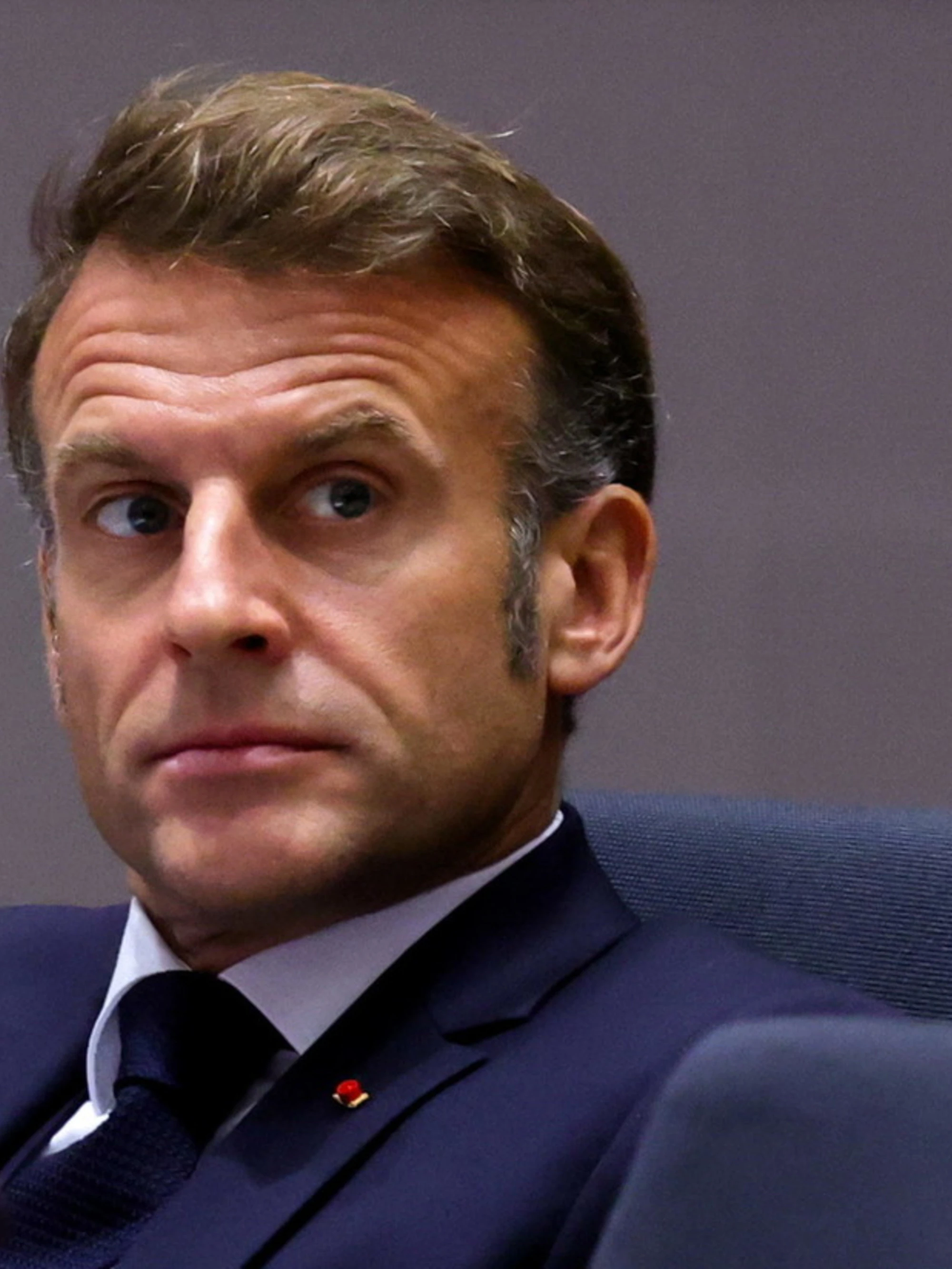 Emmanuel Macron, umiliazione totale: le cifre dell'ultimo report