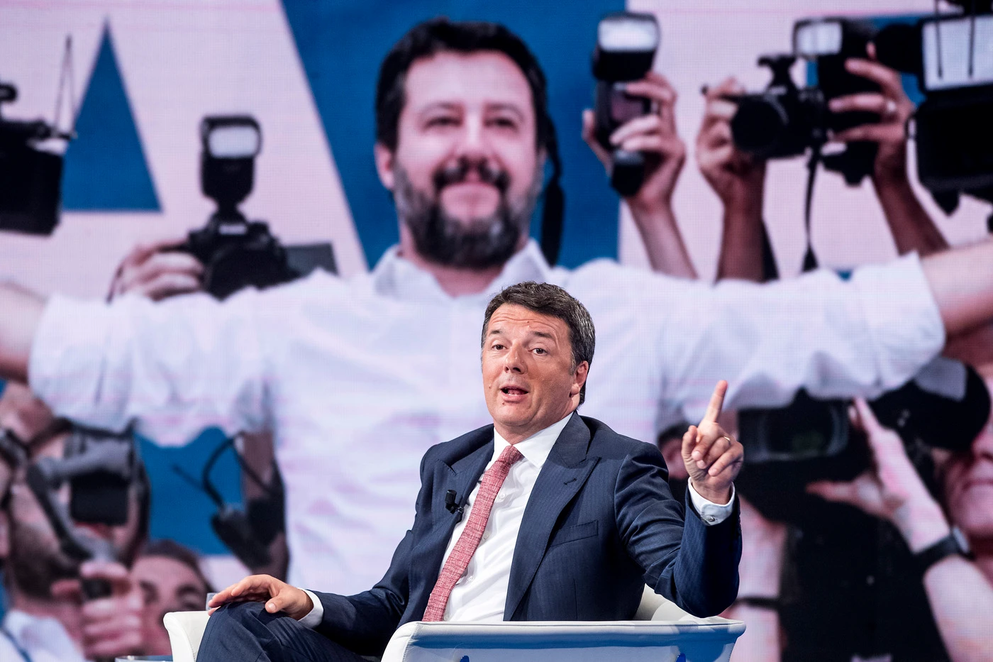 Porta a Porta, Matteo Renzi svela la data dello scontro in tv con Matteo Salvini: poltrone nel mirino