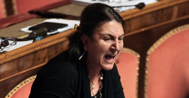Nunzia Catalfo, la madrina del Reddito di cittadinanza che guadagna da nababbo: cifra da capogiro