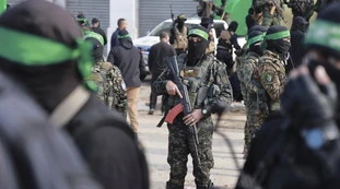 Hamas consegna la lista degli ostaggi a Israele: "25 vivi su 33"