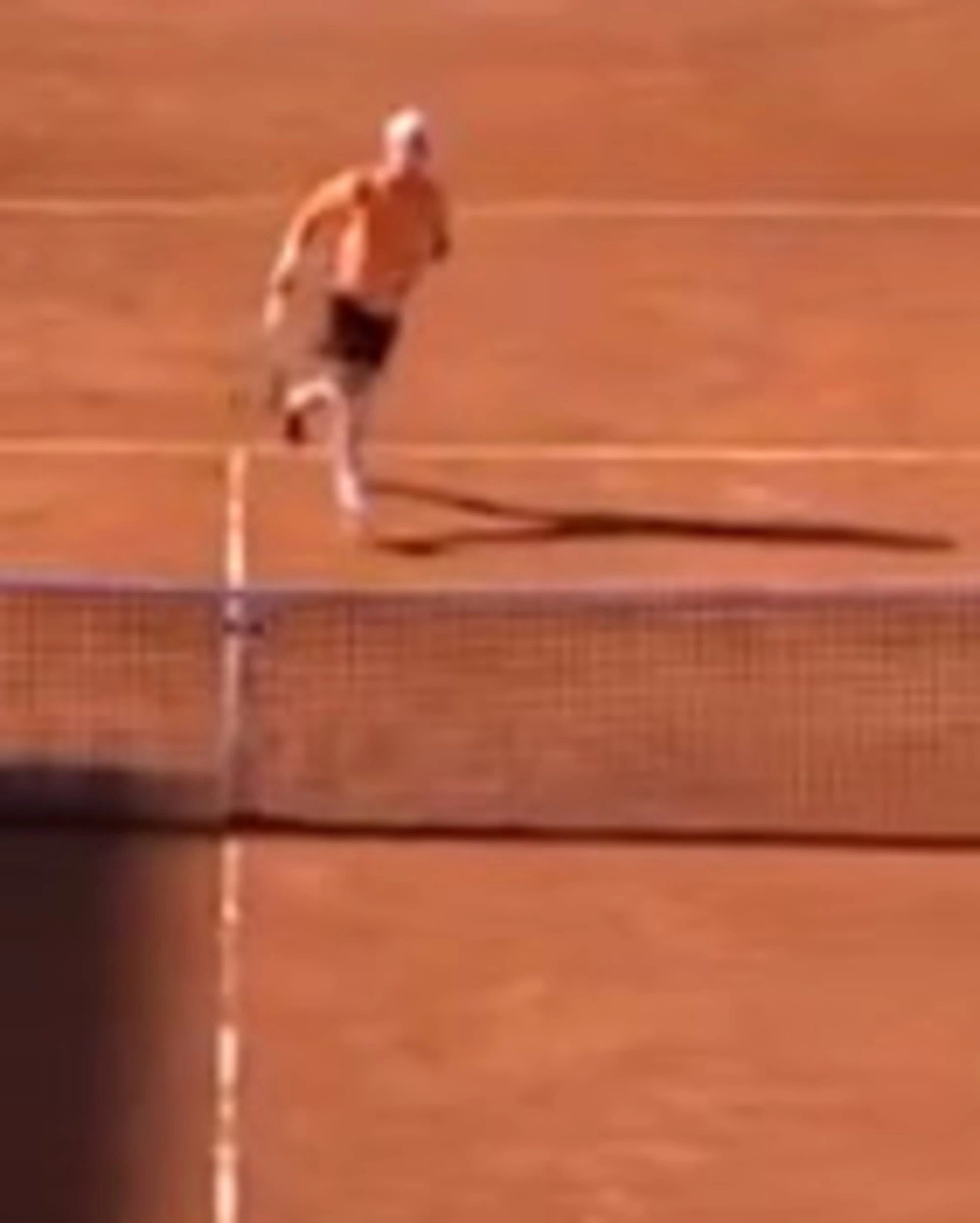 Jannik Sinner, vittoria in due set contro De Jong: il colpo con cui lo manda al tappeto
