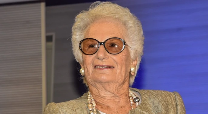 Lucia Annunziata: "Liliana Segre al Quirinale". Il dubbio: può farlo dai 92 ai 97 anni?