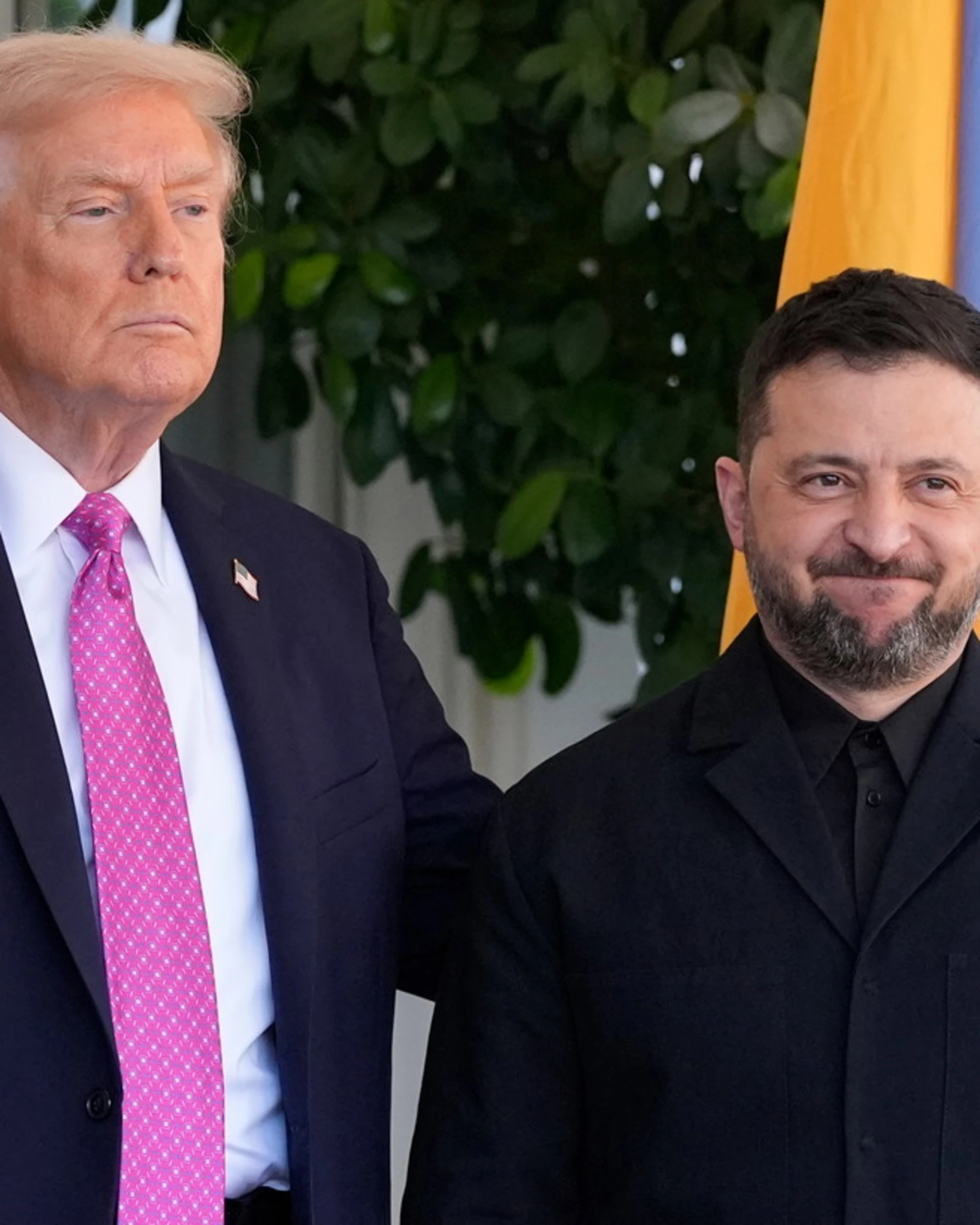 Trump-Zelensky, il retroscena sulla lite: "O accetti, o verrai distrutto"