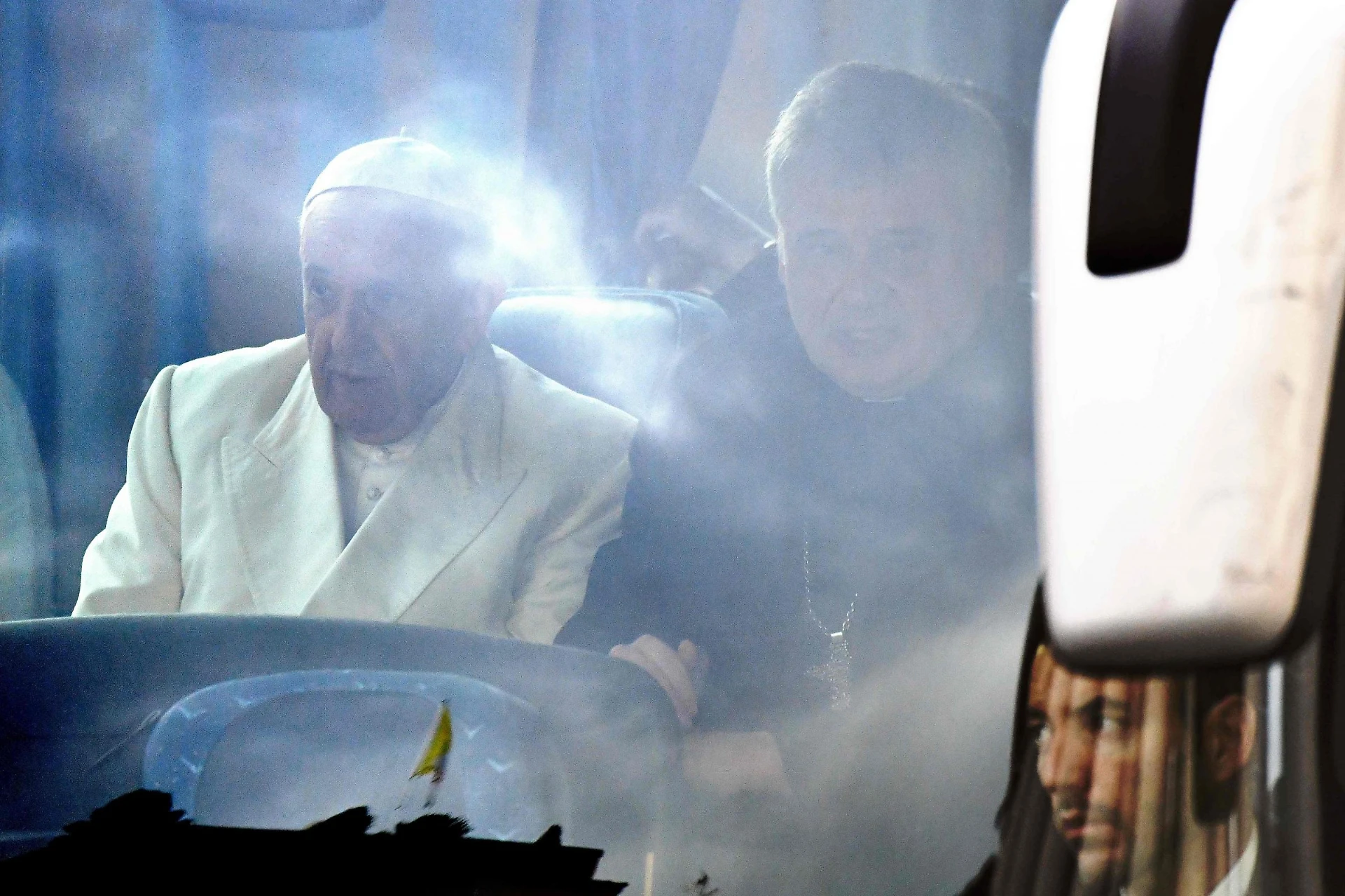 Vaticano, Papa Francesco e Bisignani: "Nuovo scandalo sessuale in arrivo, ora trema il Pontefice"