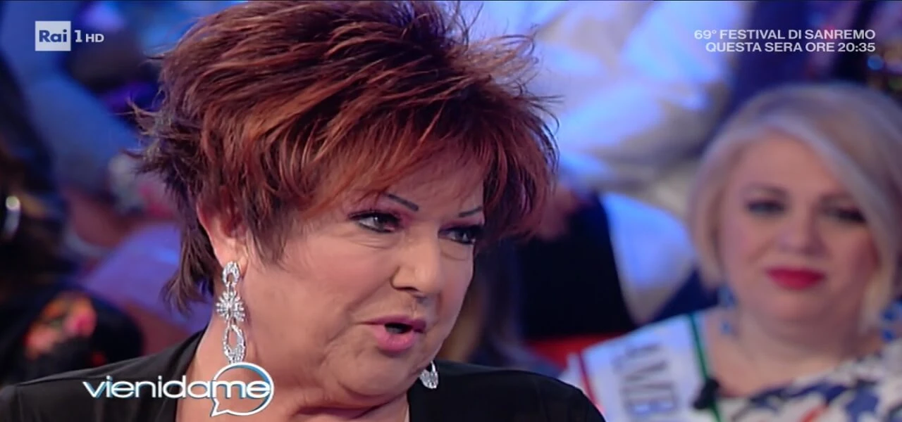 Vieni da me, Orietta Berti incenerisce la Rettore: gelo dalla Balivo, l'attacco brutale in diretta