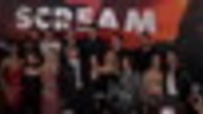 "Scream 7", sul tappeto nero le star per la prima a Los Angeles