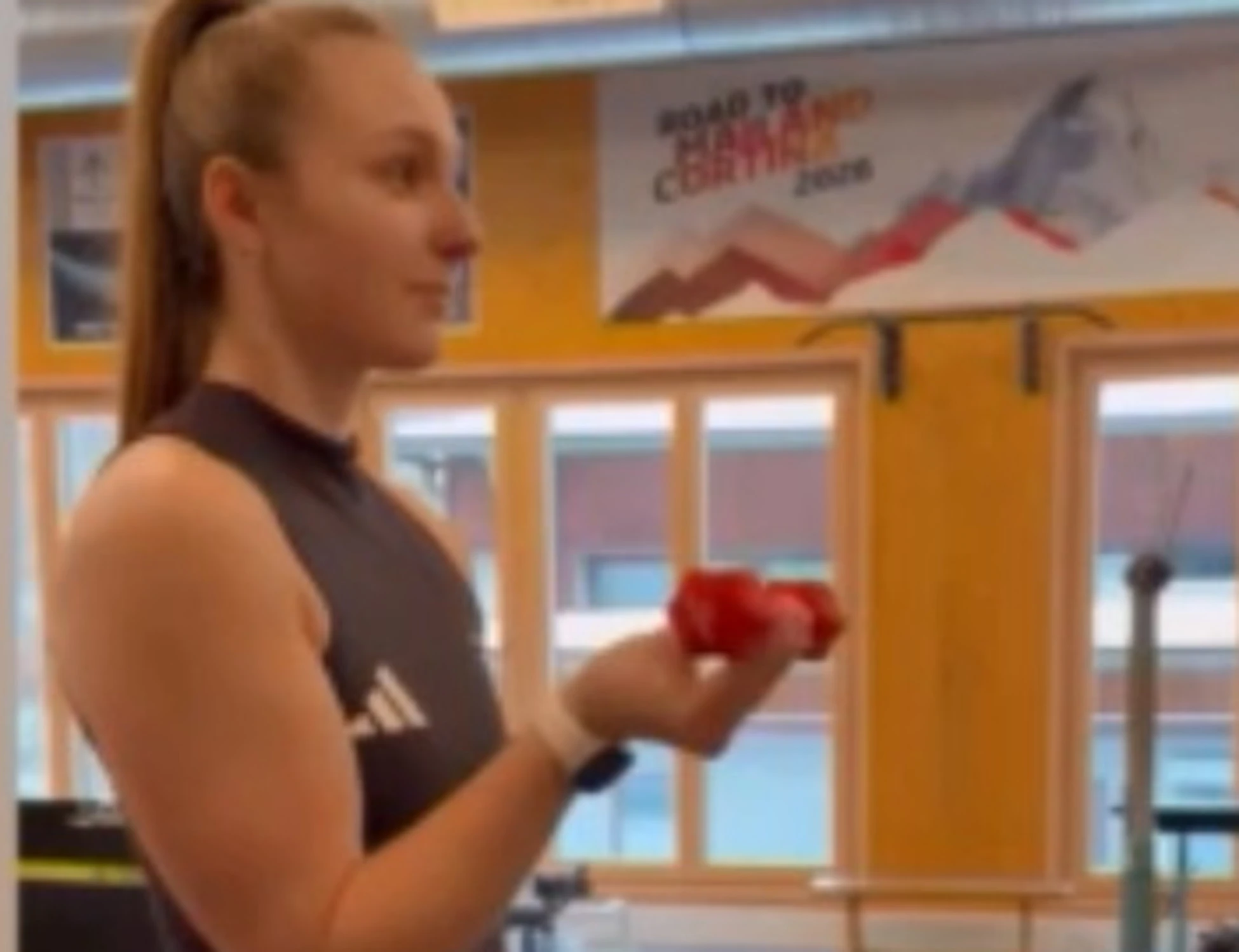 Milano-Cortina, per cosa si allenano le due atlete tedesche: sfottò all'Italia