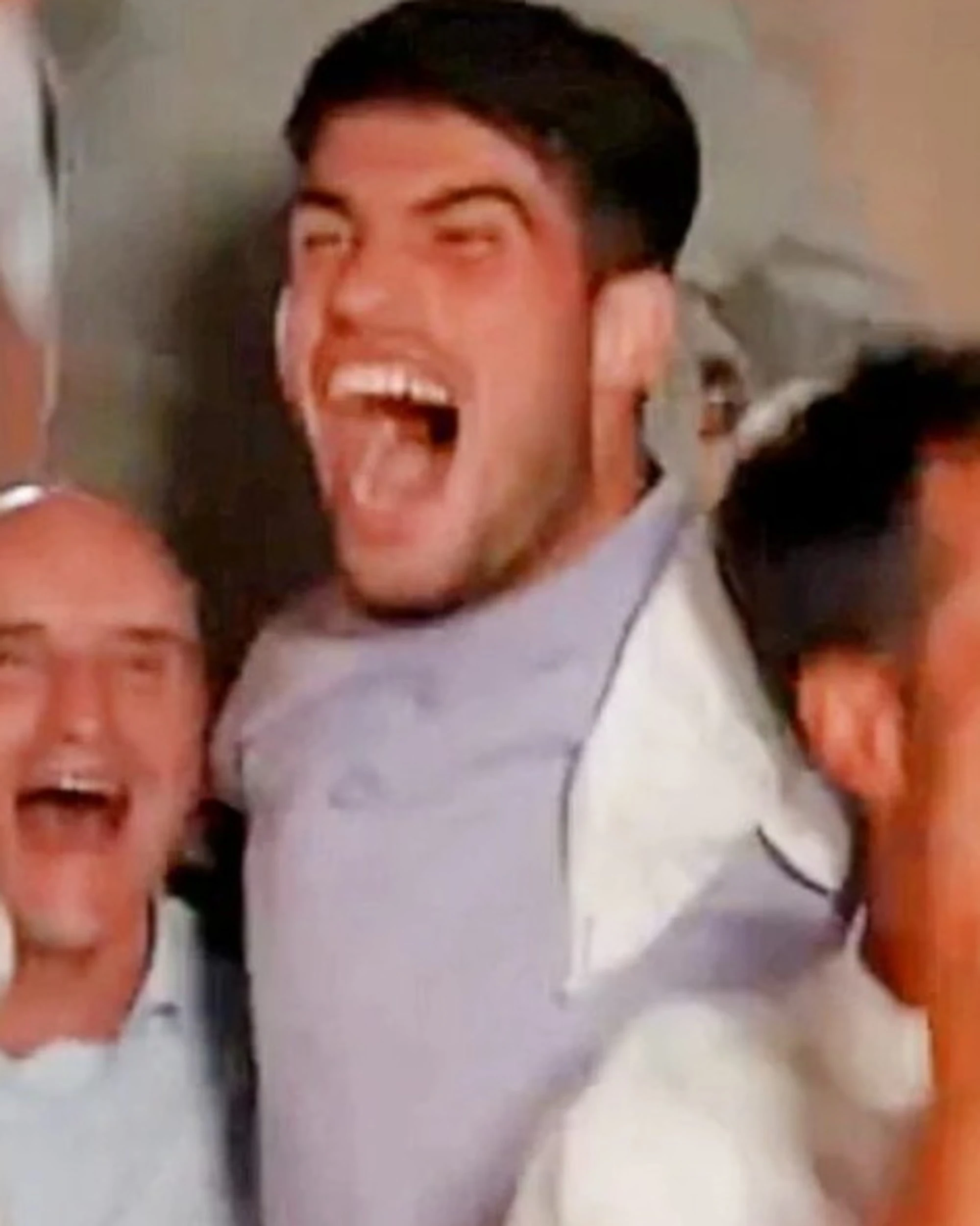 Alcaraz, sfregio a Sinner? Cosa canta al party per la vittoria