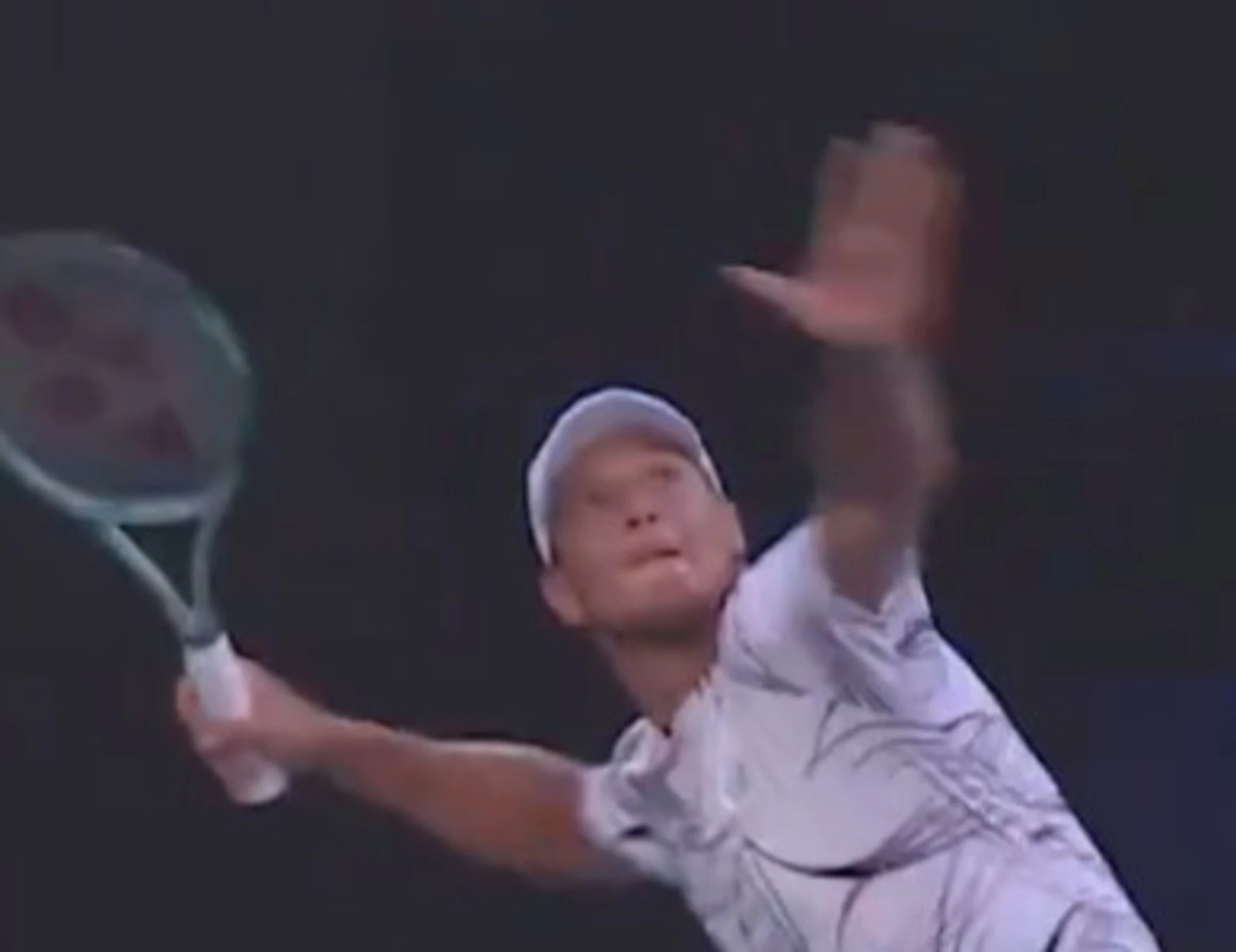 Jannik Sinner fa impazzire Darderi: il video della racchettata