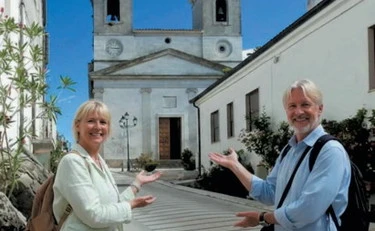 Il paesino diventa social: 144 abitanti, milioni di clic, così esplode il turismo