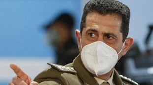 Vaccino, il generale Figliuolo ferma Vincenzo De Luca: "Nessuna deroga al piano nazionale"