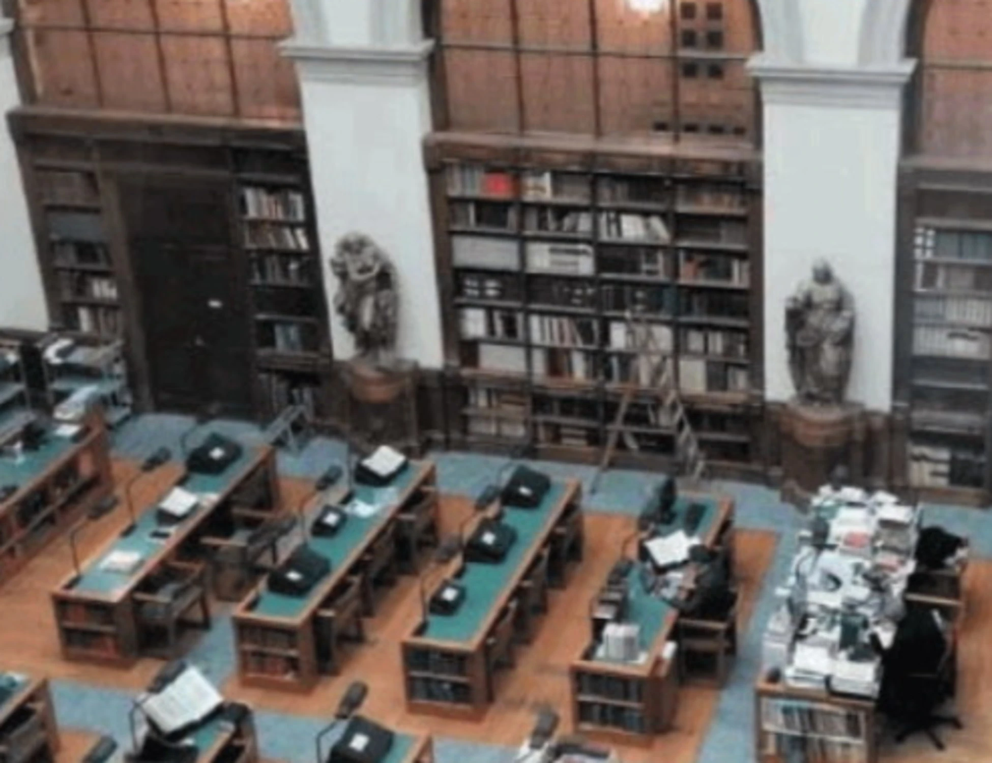 Milano, ma quali social? Il boom delle biblioteche in città