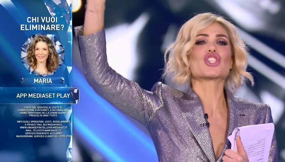 Grande Fratello Vip, Ilary Blasi non vede la luce: ascolti, bastonata ancora dai "Bastardi" di Raiuno