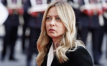 Giorgia Meloni, l'elogio dalla Germania: "Fa capire a Trump chi comanda"