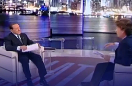 Silvio Berlusconi contro M5s e Luigi Di Maio: "Con loro crolla l'Italia. Il leader? Cambia idea su tutto"