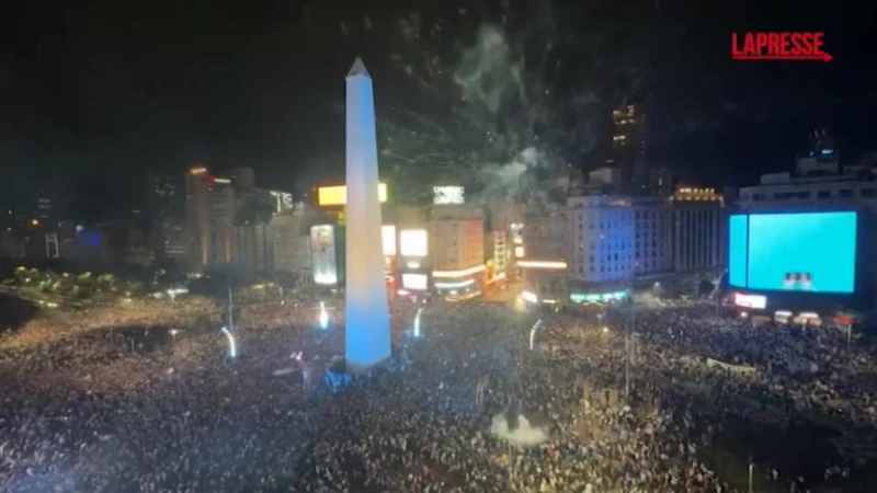 Mondiali 2026, l'Argentina batte l'Inghilterra e vola in finale: Buenos Aires impazzisce di gioia