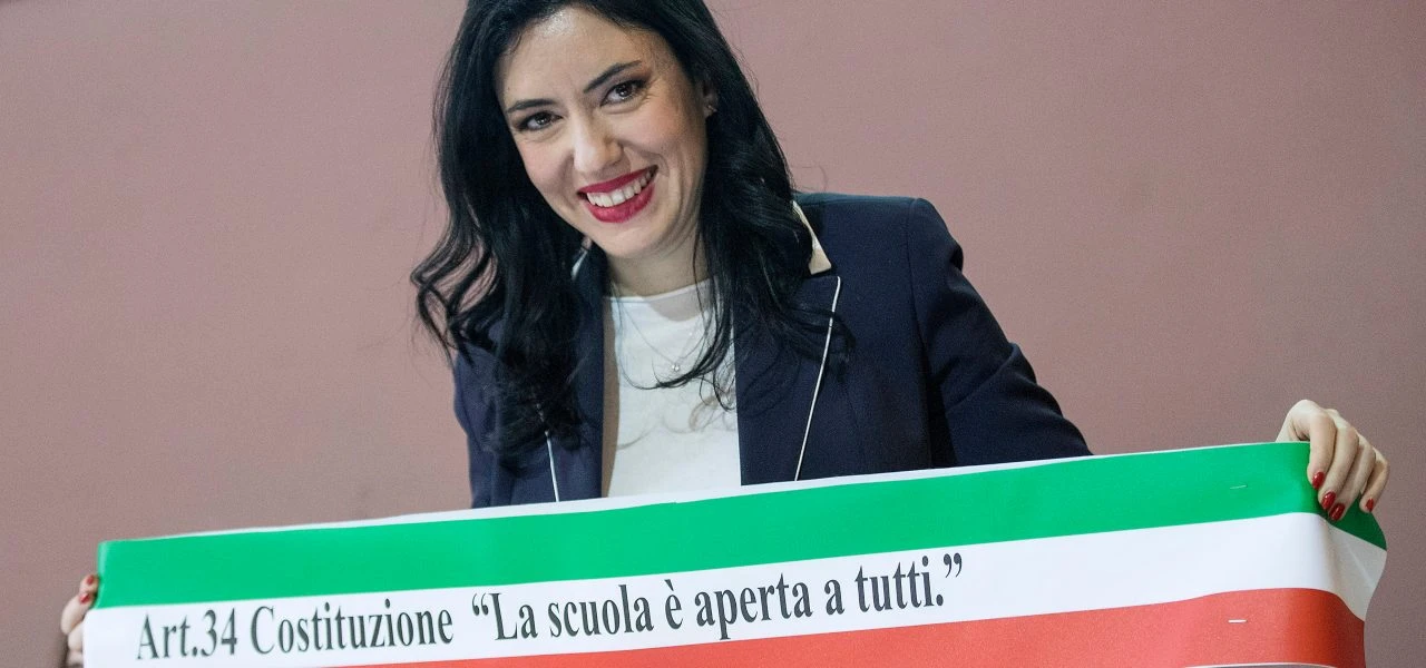 il ministro dell'Istruzione al lavoro